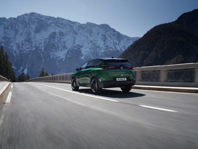 The New Citroën C5 Aircross: A Finalist for the Prestigious 2026 Car of the Year Award